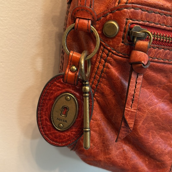Fossil Red Leather Crossbody Bag - Picture 10 of 13
